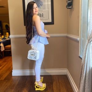 Meet your Posher, Mia